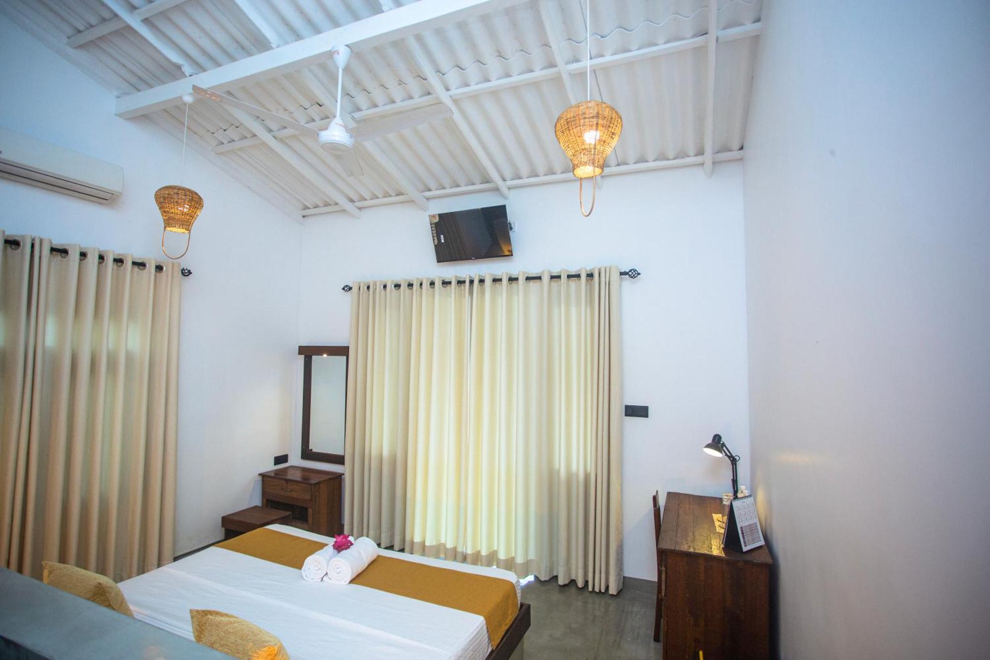 Aki Luna Lagoon Resort ヒッカドゥワ エクステリア 写真