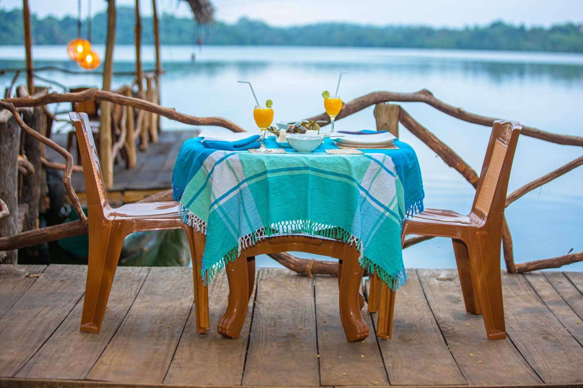 Aki Luna Lagoon Resort ヒッカドゥワ エクステリア 写真