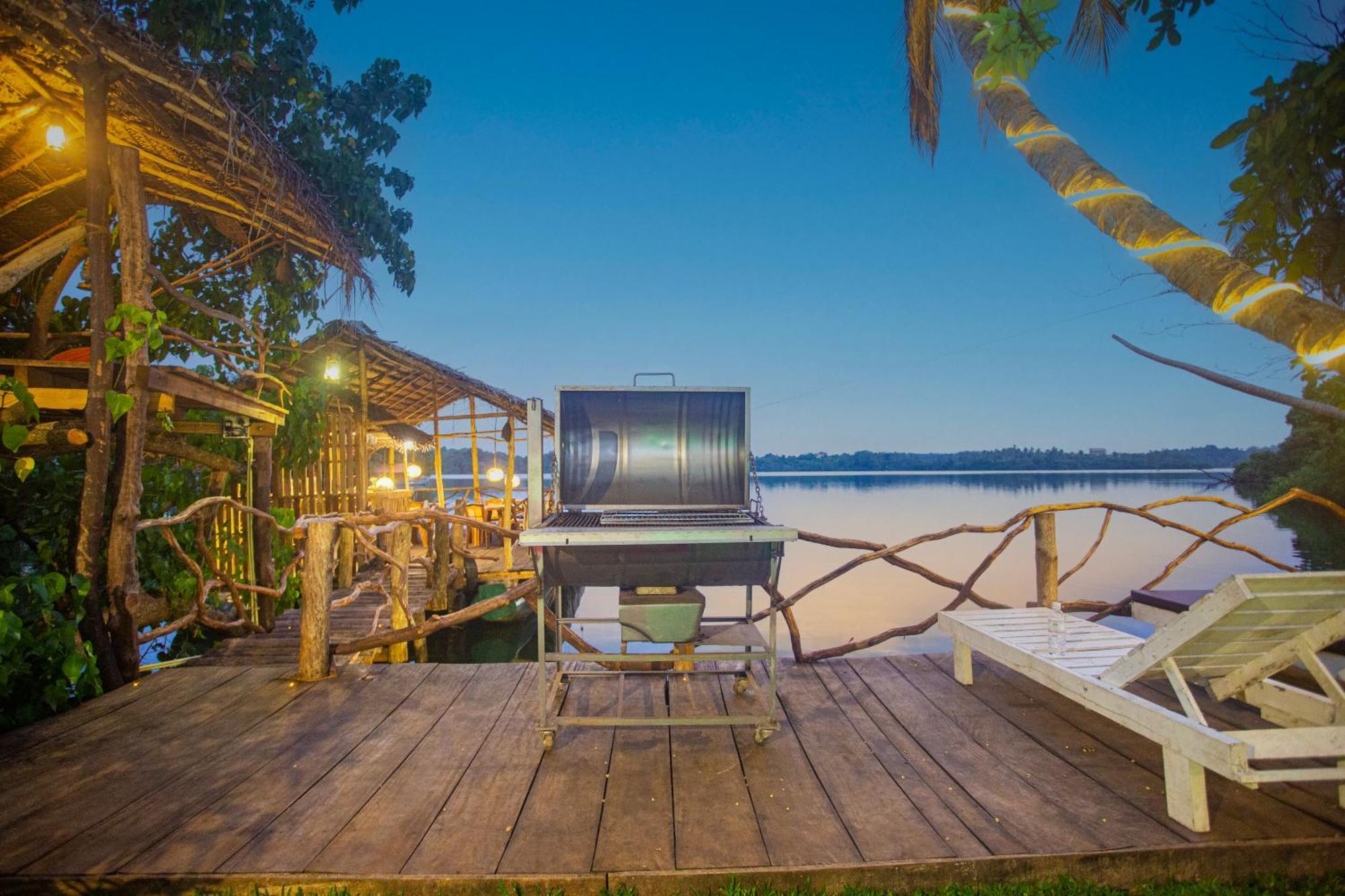 Aki Luna Lagoon Resort ヒッカドゥワ エクステリア 写真